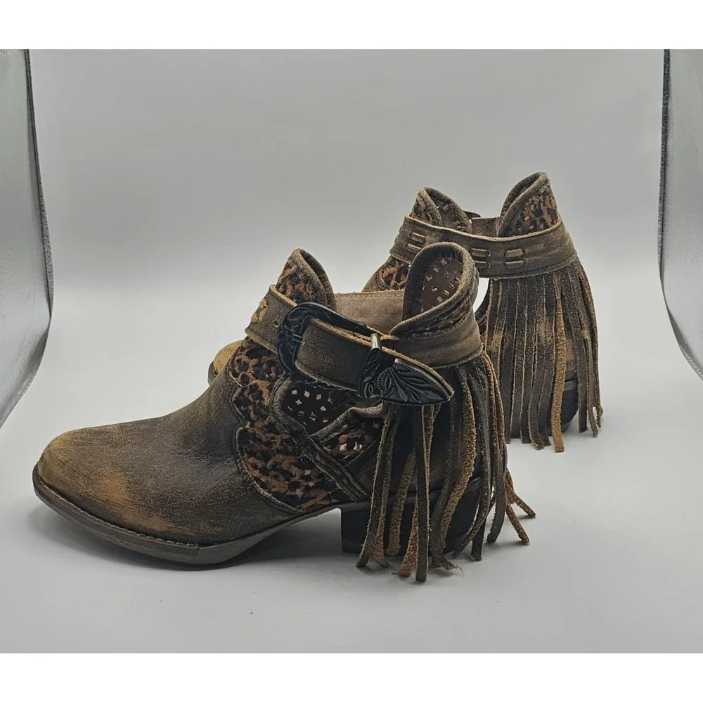 Circle G Corral Brown Fringe Harness Shortie Boots Women's Size 8 Western Animal - Picture 2 of 8